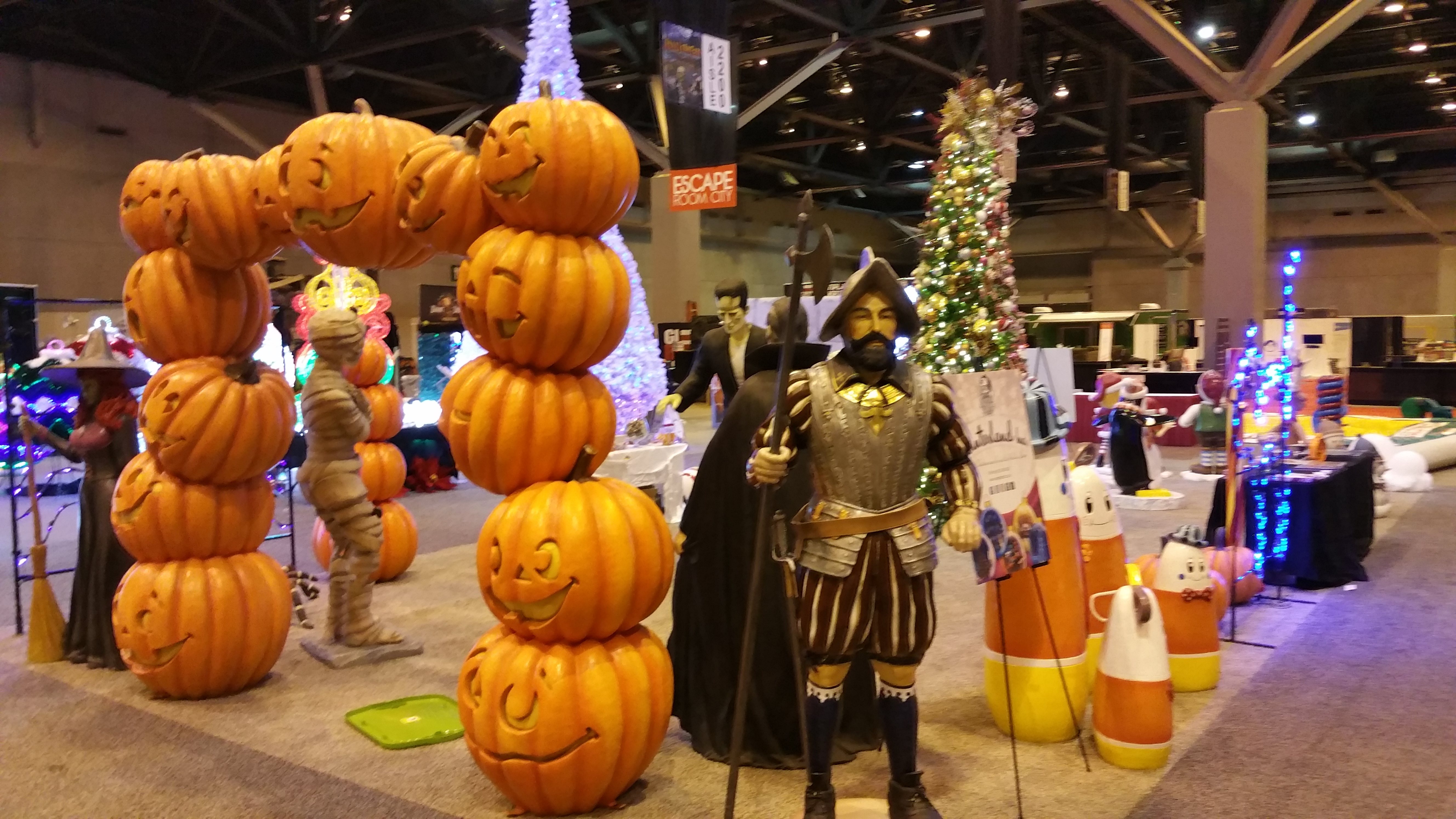 A Peek Inside The 2017 TransWorld Halloween & Attractions Show!